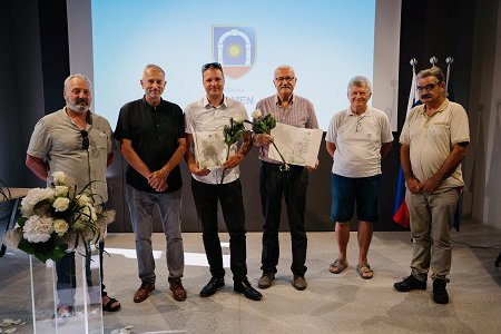 SlavnostnaSeja_S__tanjel_19.6._foto-71.jpg