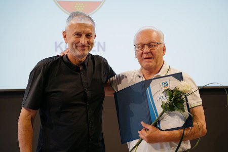 SlavnostnaSeja_S__tanjel_19.6._foto-40.jpg